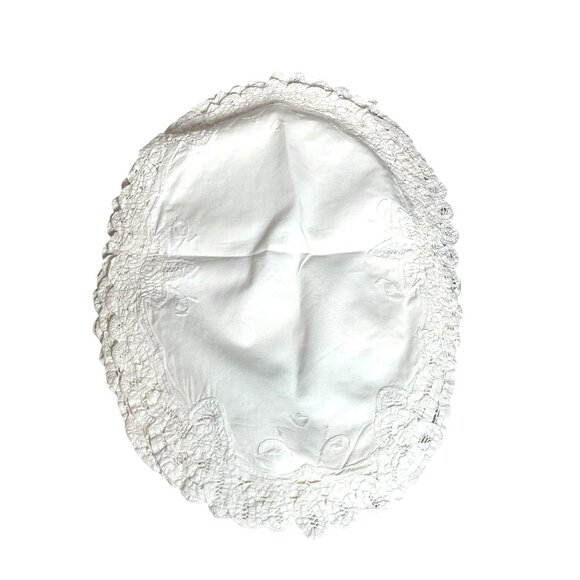 Vintage White Oval Lace & Embroidered Cotton Table Placemats/Doily Set Of 4 - Picture 3 of 9